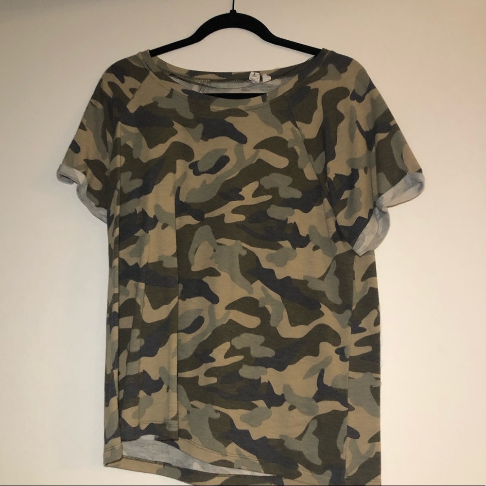 Rolled Sleeved Camo T-shirt